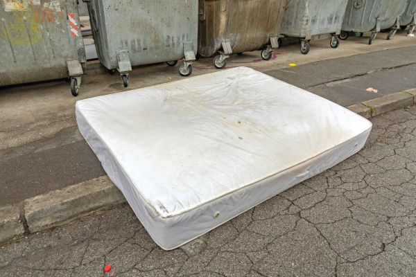 Box Spring Disposal in Snohomish